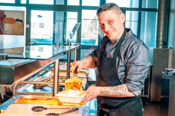 Täglich wechselnde Gerichte in den Kantinen der MZ-Mahlzeit.